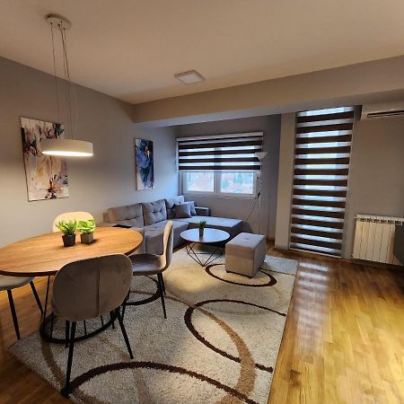 Marand Apartment Skopje Bagian luar foto