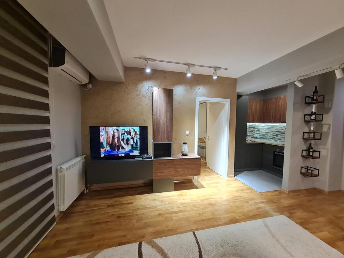 Marand Apartment Skopje Bagian luar foto