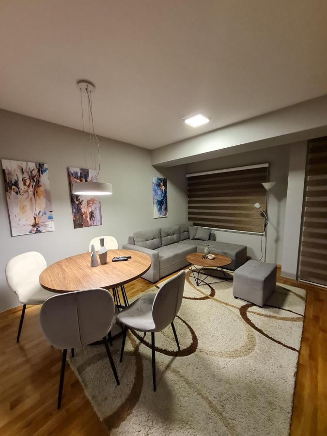 Marand Apartment Skopje Bagian luar foto